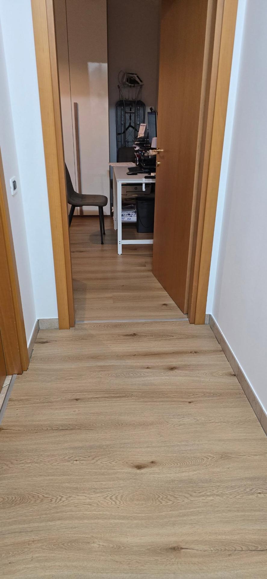 Casa da affittare pavimento a 18 euro al mq
