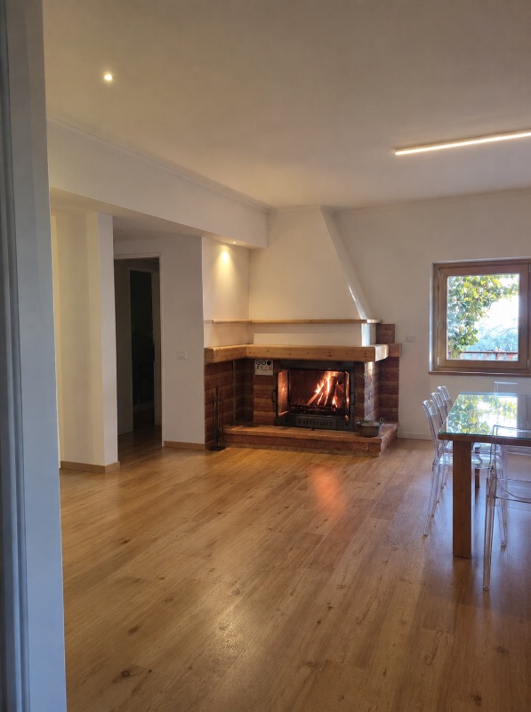 Foto reale di pavimento SPC colore coimbra Skema Star KC — casa reale della community Casa Match