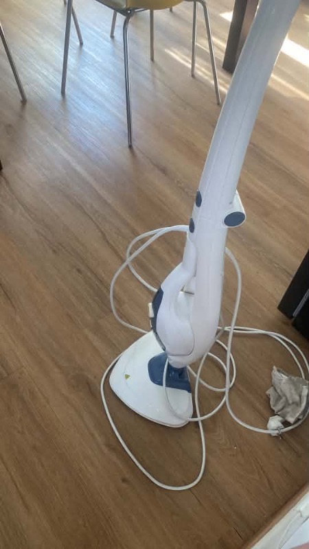 Foto reale di pavimento SPC colore 413 Smartfloors SVR4 — casa reale della community Casa Match
